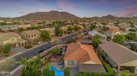 2232 E Gillcrest Rd, Gilbert, AZ 85298