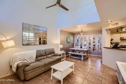 148 E Beck Ln, Phoenix, AZ 85022 photo 4