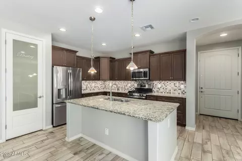 3917 E Perkinsville St, Gilbert, AZ 85295 photo 3