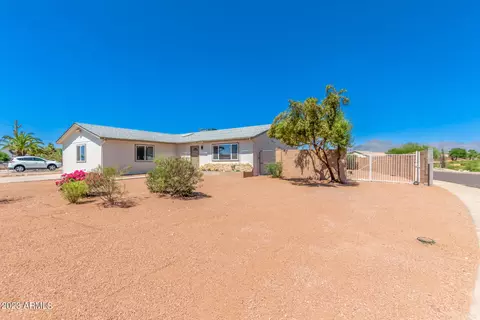 1445 S Ironwood Dr, Apache Junction, AZ 85120