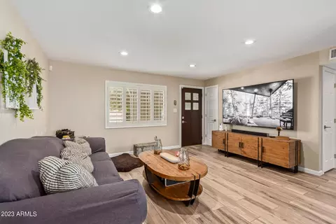 3530 E Acoma Dr, Phoenix, AZ 85032 photo 9