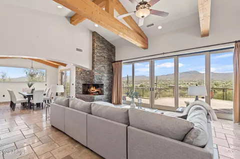 37802 N School House Rd, Cave Creek, AZ 85331