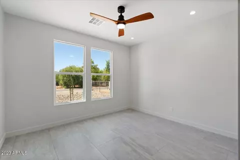 2890 E Angela Dr, Phoenix, AZ 85032 photo 12