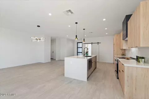 2890 E Angela Dr, Phoenix, AZ 85032 photo 6