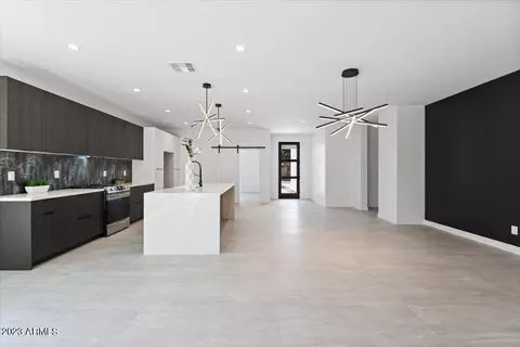 2904 E Angela Dr, Phoenix, AZ 85032 photo 7