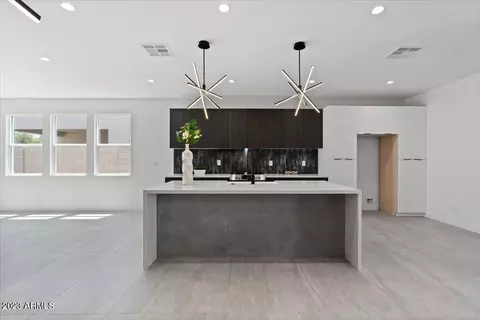 2904 E Angela Dr, Phoenix, AZ 85032 photo 5