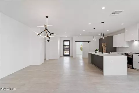 2916 E Angela Dr, Phoenix, AZ 85032 photo 8