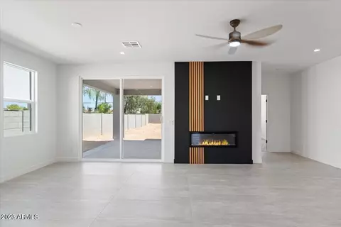 2916 E Angela Dr, Phoenix, AZ 85032 photo 9