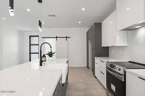 2916 E Angela Dr, Phoenix, AZ 85032 photo 6