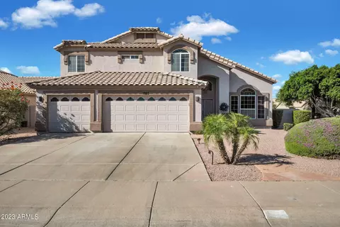 1855 W Merrill Ln, Gilbert, AZ 85233