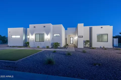 7927 W Peay Dr, Peoria, AZ 85383
