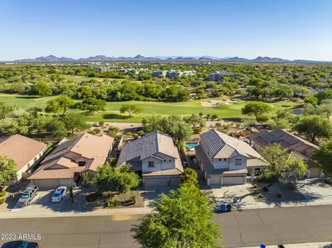 4815 E Robin Ln, Phoenix, AZ 85054 photo 7