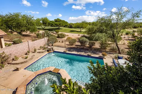 4815 E Robin Ln, Phoenix, AZ 85054 photo 31