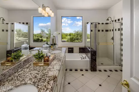 4815 E Robin Ln, Phoenix, AZ 85054 photo 29