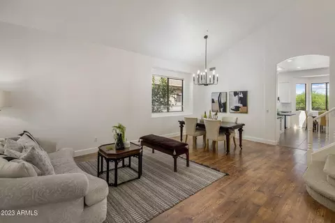 4815 E Robin Ln, Phoenix, AZ 85054 photo 10