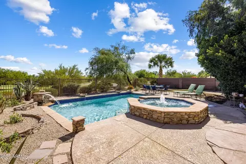 4815 E Robin Ln, Phoenix, AZ 85054 photo 32