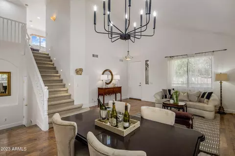 4815 E Robin Ln, Phoenix, AZ 85054 photo 9