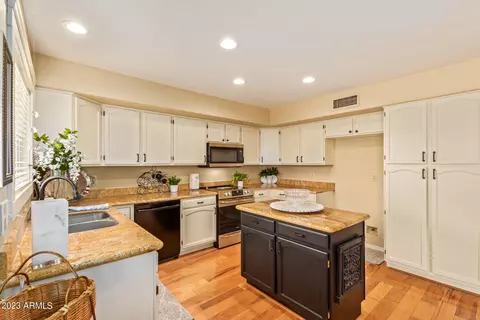 2406 E Cathedral Rock Dr, Phoenix, AZ 85048 photo 10