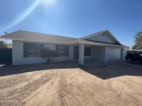 2237 E Capri Cir, Mesa, AZ 85204 photo 37