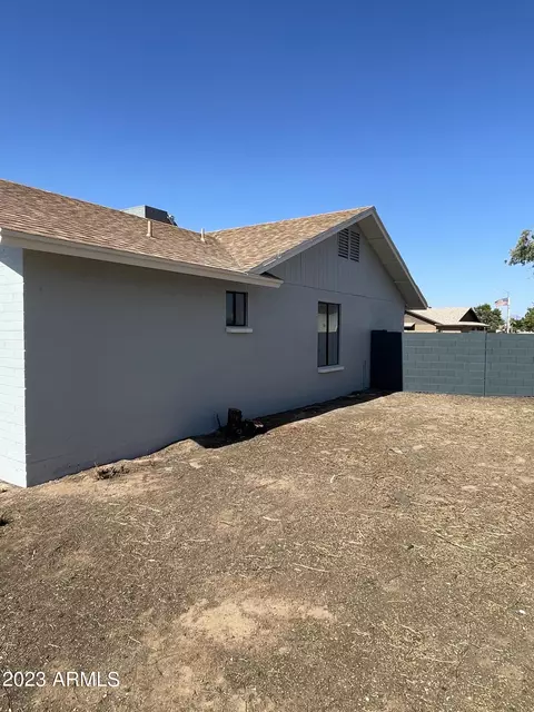 2237 E Capri Cir, Mesa, AZ 85204 photo 34