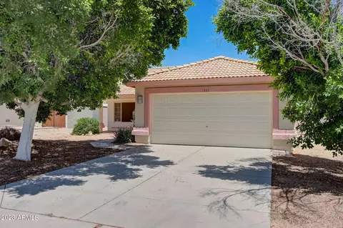 1353 S Valley Dr, Apache Junction, AZ 85120