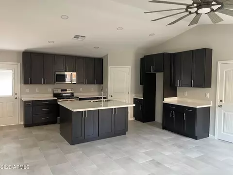 113 W Brooks St, Gilbert, AZ 85233 photo 3