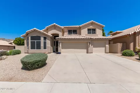 1326 E Thistle Landing Dr, Phoenix, AZ 85048