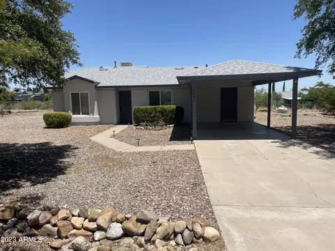 5571 E Madalein Dr, Hereford, AZ 85615