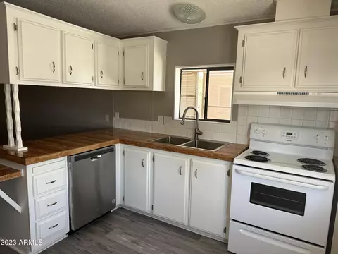 53 N Mountain Rd #23, Apache Junction, AZ 85120 photo 3