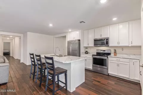 1542 E St Catherine Ave, Phoenix, AZ 85042 photo 14