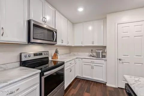 1542 E St Catherine Ave, Phoenix, AZ 85042 photo 15