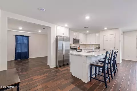 1542 E St Catherine Ave, Phoenix, AZ 85042 photo 10