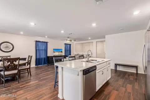 1542 E St Catherine Ave, Phoenix, AZ 85042 photo 11