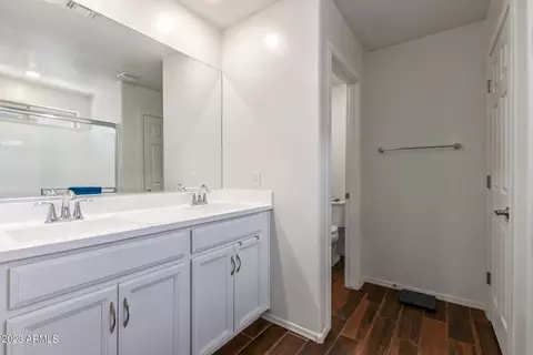 1542 E St Catherine Ave, Phoenix, AZ 85042 photo 23