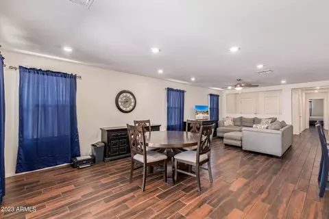 1542 E St Catherine Ave, Phoenix, AZ 85042 photo 17