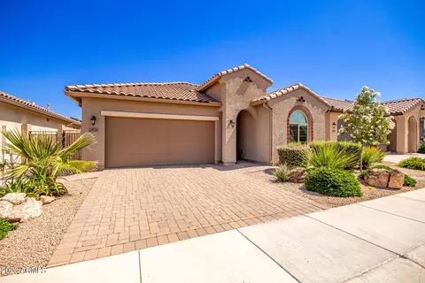 10736 W Escuda Dr, Sun City, AZ 85373