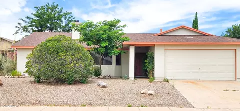 3286 Sun Crest Dr, Sierra Vista, AZ 85650