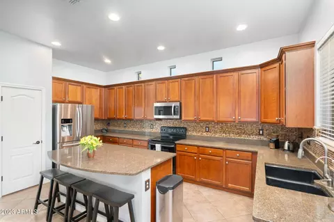 2989 E Comstock Dr, Gilbert, AZ 85296 photo 13