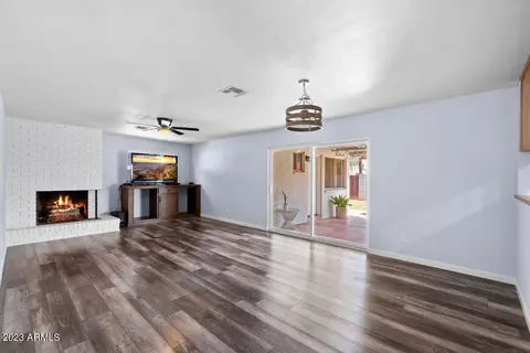 112 E Cairo Dr, Tempe, AZ 85282 photo 8