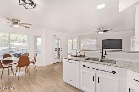15047 S 43rd Pl, Phoenix, AZ 85044 photo 11