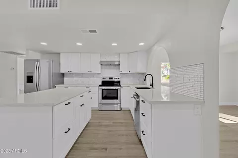 7726 E Darner Rd, Mesa, AZ 85208 photo 3