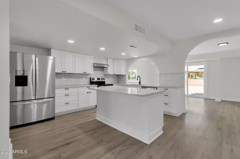 7726 E Darner Rd, Mesa, AZ 85208 photo 5