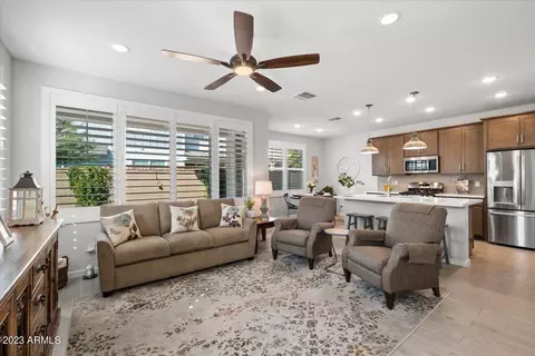 1271 W Diamondback Dr, Chandler, AZ 85286