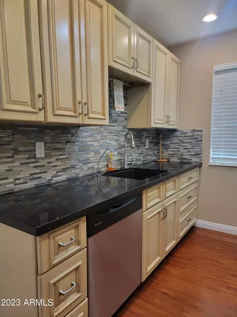 6814 S Rita Ln, Tempe, AZ 85283 photo 2