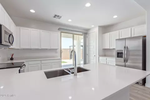 2616 S Reavis Falls Rd, Apache Junction, AZ 85119 photo 4