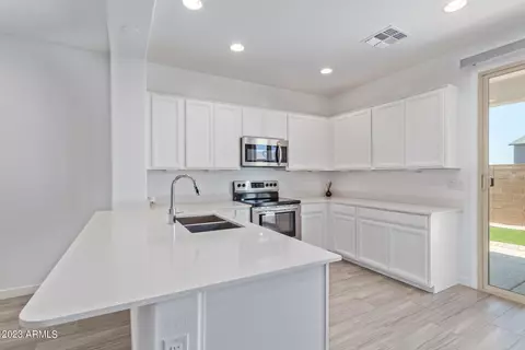 2616 S Reavis Falls Rd, Apache Junction, AZ 85119 photo 3