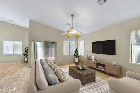1466 E Cassia Ln, Gilbert, AZ 85298 photo 2