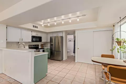 1346 E Angela Dr, Phoenix, AZ 85022 photo 7