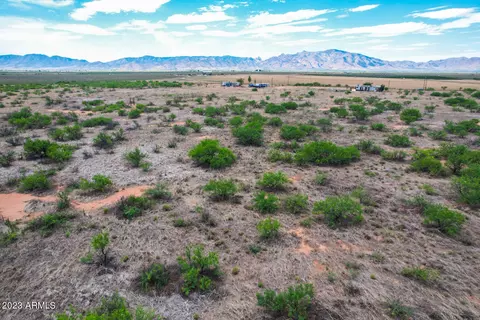 16 N 21 Acre N Hwy 191 -- #1, Pearce, AZ 85625