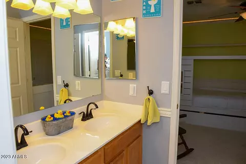 3229 E Sandy Way, Gilbert, AZ 85297 photo 36